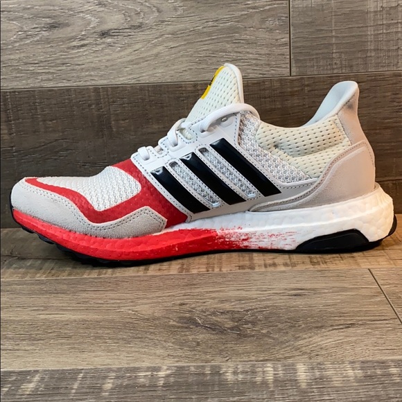 Adidas Ultraboost DNA M Running Shoes - Picture 3 of 5
